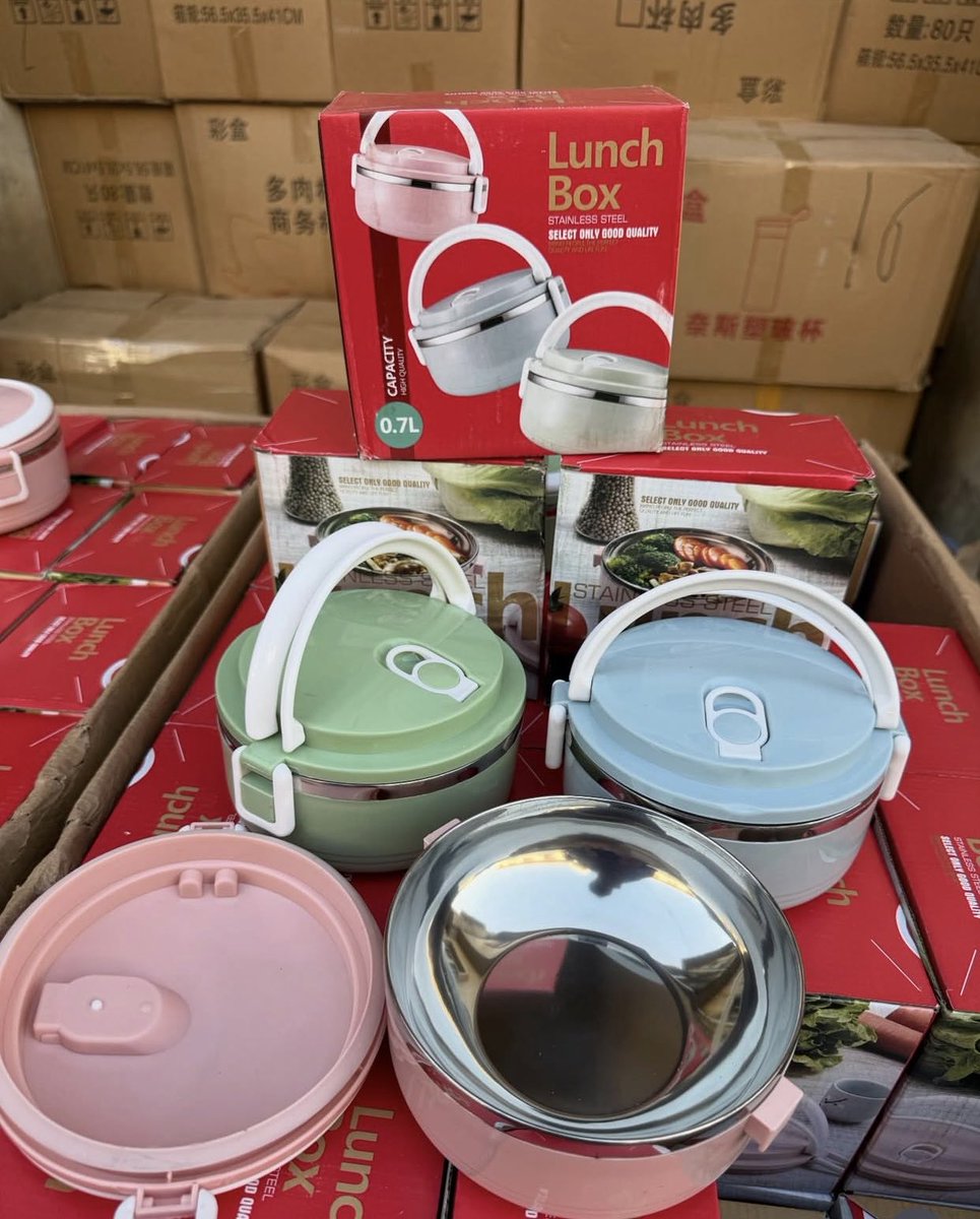 derryssouv's tweet photo. Single layer lunch box
Price now 5.0.0.0

Available in large quantity 
Branding is on request 

To order, send a dm or message tot he number on our bio
Location: Owerri 
#derrysouvenirs #souvenirs https://t.co/TaF7lKjH4r