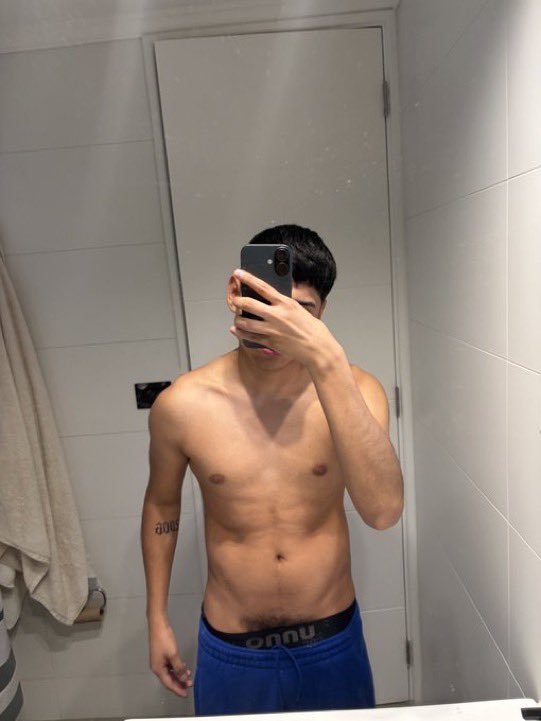 brazzersboyxx's tweet photo. Chudai https://t.co/qGOrz2PFFh
