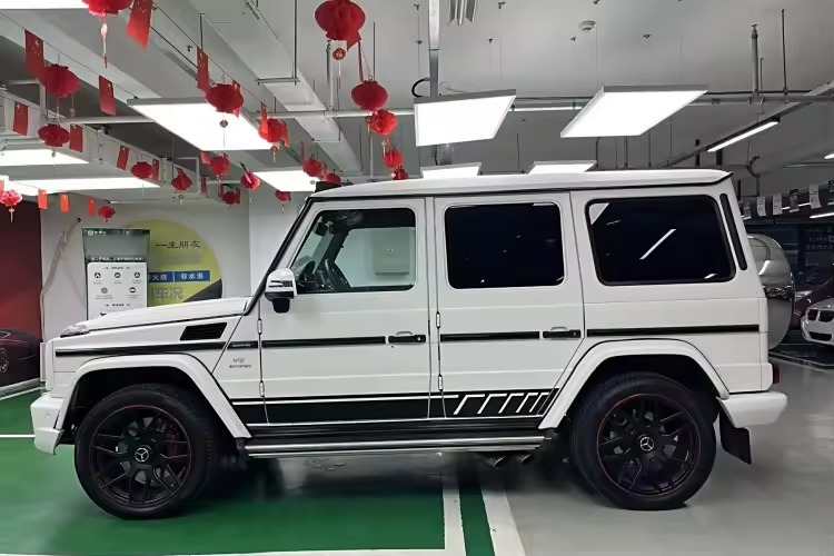 MedihubEnt's tweet photo. 2020 Mercedes G-Class G AMG 63 4MATIC AWD 

Price: ₦ 236,744,662

Buying | Shipping | Clearing

🌍 We handle the sourcing, inspection, export processing, shipping coordination, and logistics — giving you a smooth and transparent vehicle importation experience.

Join our Vehicle Pre-Order WhatsApp Group through the link in our bio.

#viralpost #CarImportation #VehicleSourcing #CarsNigeria #ChinaCars #PreOrderCars