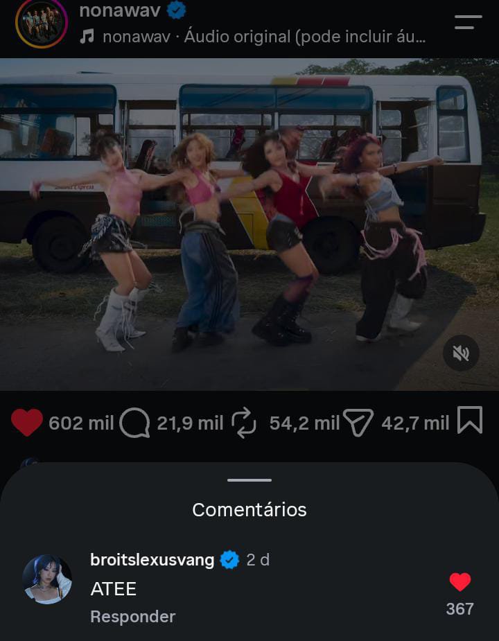 LOCKETSphere's tweet photo. A #Lexi comentou no em uma postagem do grupo no na.

Lexi: "ATE" (Gíria do inglês para dizer que alguém arrasou, mandou muito bem ou foi perfeito em algo.) https://t.co/EP8l5O54CA