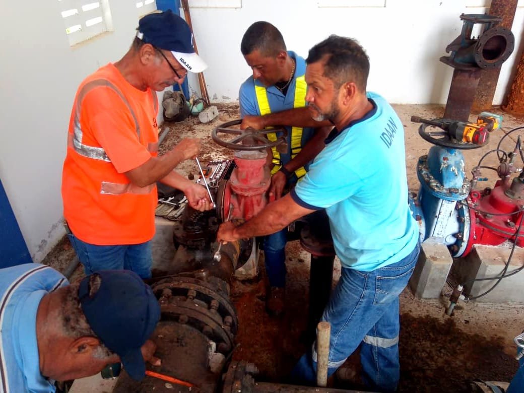IDAANinforma's tweet photo. 👷 En Coclé estamos trabajando💧 

Personal especializado realizó el cambio de una válvula en la planta potabilizadora de Farallón.

Estas labores mejorarán la distribución de agua potable 🚰 en la red del acueducto que abastece a la comunidad y al sector hotelero de Farallón. https://t.co/FyemSF6Alq