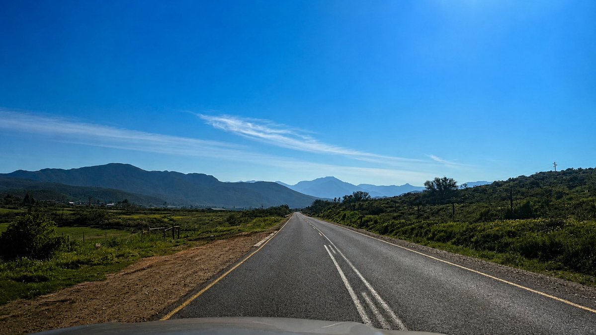 SandeepMall's tweet photo. South Africa has higher crime and more corruption than India by many measures. Yet after driving more than 1,000 km here, I haven’t seen a single person jump a lane, ignore traffic rules, or horn. I haven’t seen a traffic cop either. The roads are smooth, with almost no patchwork. I’ve travelled to nearly 50 countries, and one thing continues to bother me. Why do we accept such poor road quality and such weak traffic discipline in India? We deserve much better.