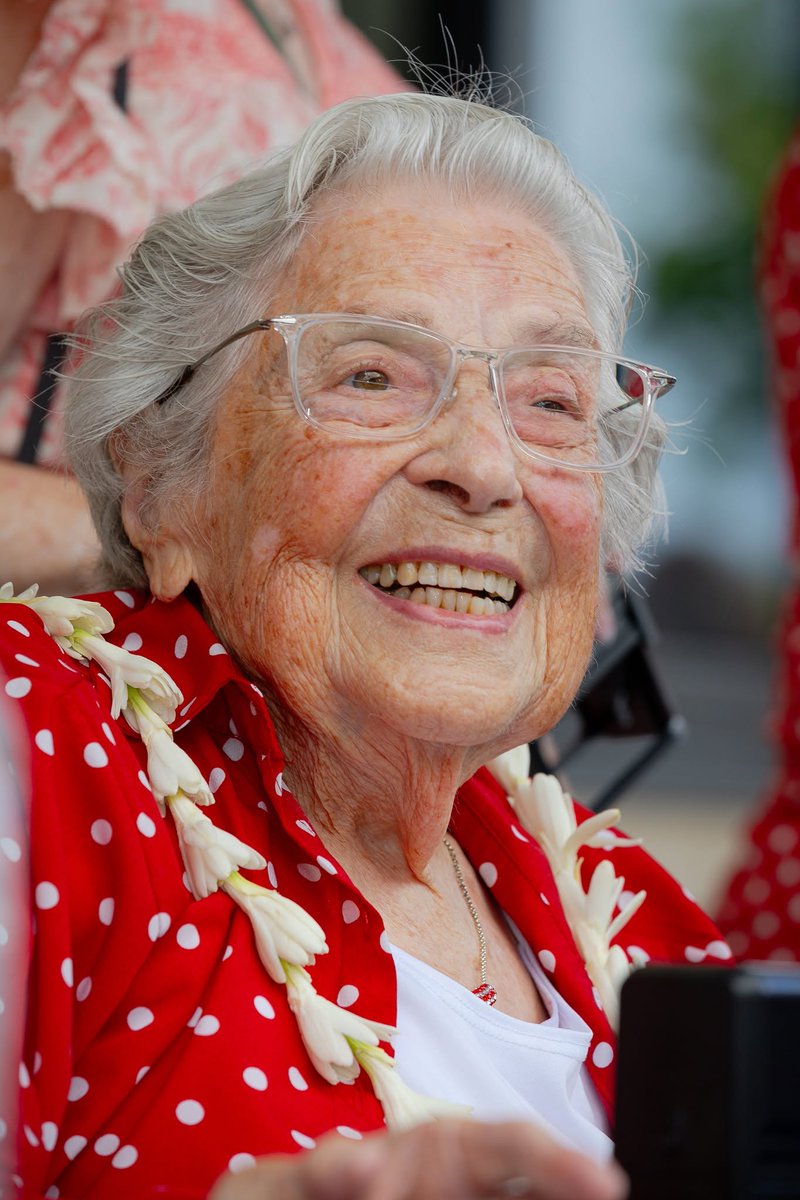pacificparks's tweet photo. Following the passing of Jeanne Gibson at the age of 100, @ABC shared this look back at the life and legacy of one of the last surviving "Rosie the Riveters" of #WorldWarII: https://t.co/S439XSP48P
#Rosie #RosietheRiveter #WeCanDoIt #NeverForget #RememberHonorUnderstand https://t.co/Jw2Zc3vmcK