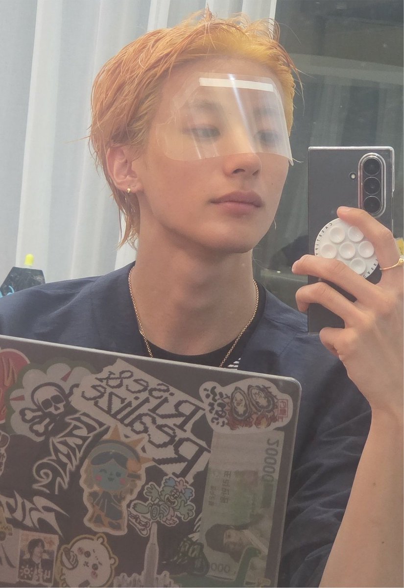 asbaguette's tweet photo. tony schoolboy era กำลังเสด็จกลับมา https://t.co/nDMuFdDrxq