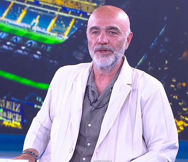 TekYolFener's tweet photo. #SONDAKİKA | Doruk Tecimer: "Cihan Kamer, transfer görüşmeleri gerçekleştirmek adına Madrid’e gidiyor." https://t.co/E2DeEoNp1D