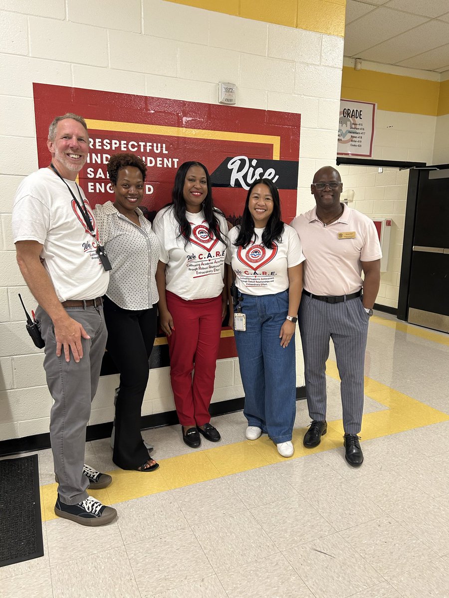 Jerome_Huff6125's tweet photo. First year principal Dr. Lewis is off to a great start at City View ES in @CobbSchools So proud of she and her team! @jeffcastle64 @tanzy_kilcrease https://t.co/X8UbapxiXV