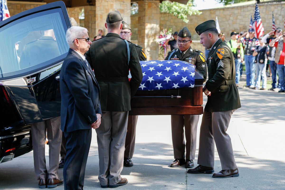 Carrollton soldier Isabella Gonzales laid to rest Sunday https://t.co/a8c81DpTIE