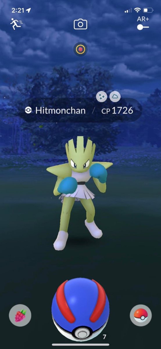 YasmimDinizS_'s tweet photo. Como fãs precisamos reclamar de coisas validas tipo shiny verde.

Tão com preguiça de criar os negócios fdps. https://t.co/mEQ9rD8iHb