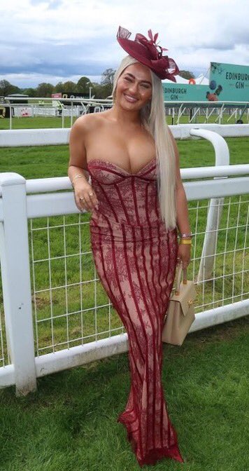 whispering1405's tweet photo. Some Big Tit Slut At The Races #baddie #hugerack #milf #Ascot #GoonBait https://t.co/XGAU6OKusS