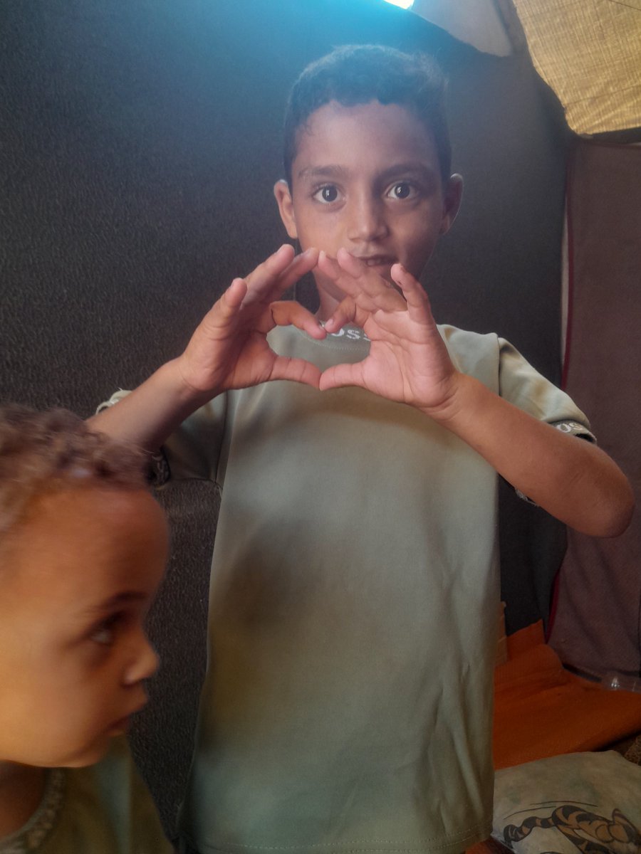 Ibrahim35449991's tweet photo. Every day that passes, I hold on to hope for the sake of my children.
Despite all the hardships, we still dream of a safe life and a roof over our heads. ❤️
If you can't help, sharing our story may reach someone who can. Thank you from the bottom of my heart. 🙏 https://t.co/iYCJfC7qUE