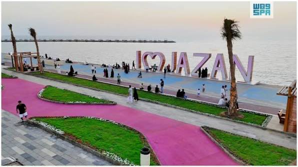 wisam1wfr's tweet photo. اليوم شفت شوارع جيزان (اكثر مدينة مهمشة في السعودية) تصوير مباشر وماكان فيني غير اني اشعر بالحسرة والحزن. 

حسرة على اليمن كيف ضاعت طريقها بينما العالم كمل طريقة للامام. 
وحزن على تاريخ وحضارة تلاشوا وماتبقى غير انسان همجي جاوع ومدن مليئة بالقمامة ومياة المجاري والمتسولين. https://t.co/tSQku8kkdW