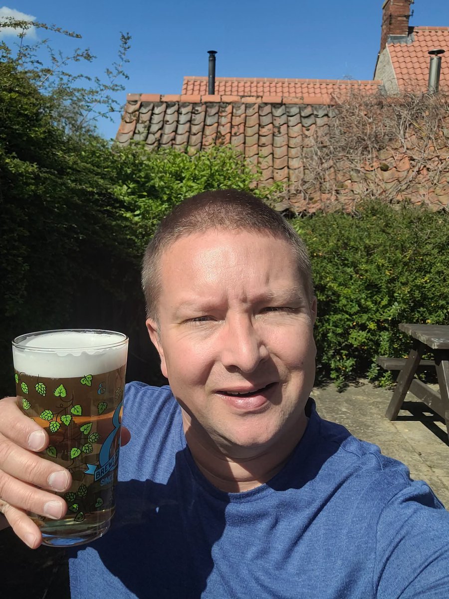 danielrbates82's tweet photo. 📍The Stag Inn, Barkston, Lincolnshire
Drink: Sunchaser Golden Ale by Everards.
Pub number 901 visited since 16th August 2021.
My pub review: https://t.co/iapYc2QS1m
#pub #bars #beer #beers #ale #beerlover #beerlovers #craftbeer #craftbeerlover #craftbeerlife https://t.co/6K3czLOroV