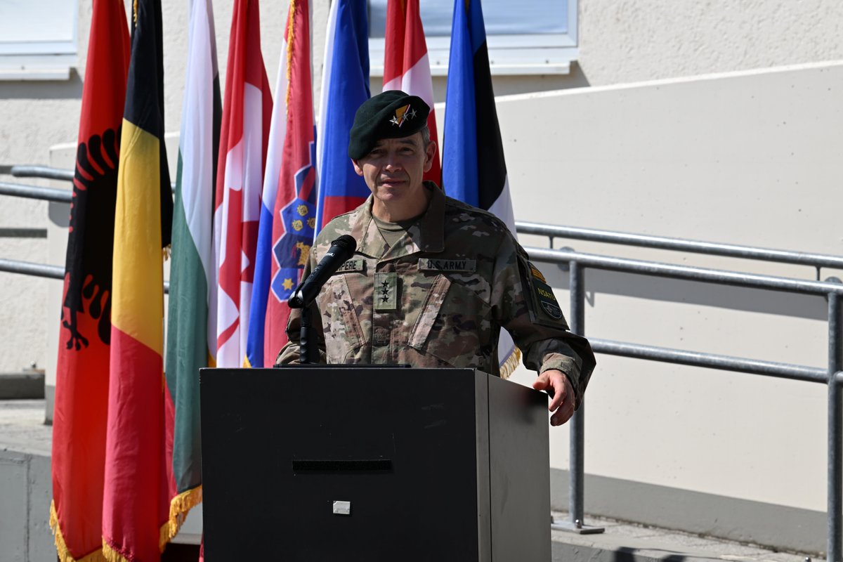 USArmyEURAF's tweet photo. Lt. Gen. Guillaume Beaurpere assumed command of Security Assistance Group-Ukraine from Lt. Gen. Curtis Buzzard in Wiesbaden.

The transition supports a USEUCOM-led SAG-U reorganization and realignment with NSATU.

Read more: https://t.co/NkA5Q7C0z0

#ThisIsUSAREURAF | #SAG_U https://t.co/f9Dd7I3Viy