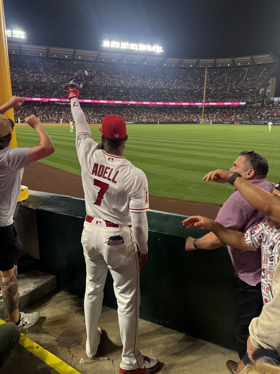 SleeperAngels's tweet photo. Thank you, Jo Adell ❤️ https://t.co/37NoSexkcx