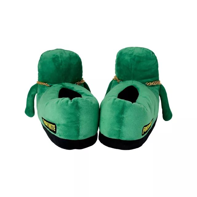 BackersGamesF's tweet photo. NEW SPIRITHALLOWEEN x FORTNITE MERCH

Youth Dill Chain Slippers ($29.99)
--> https://t.co/NkELEtTViL

#Fortnite | Spotted @Be11atrix12 https://t.co/E3ph1bjc7k