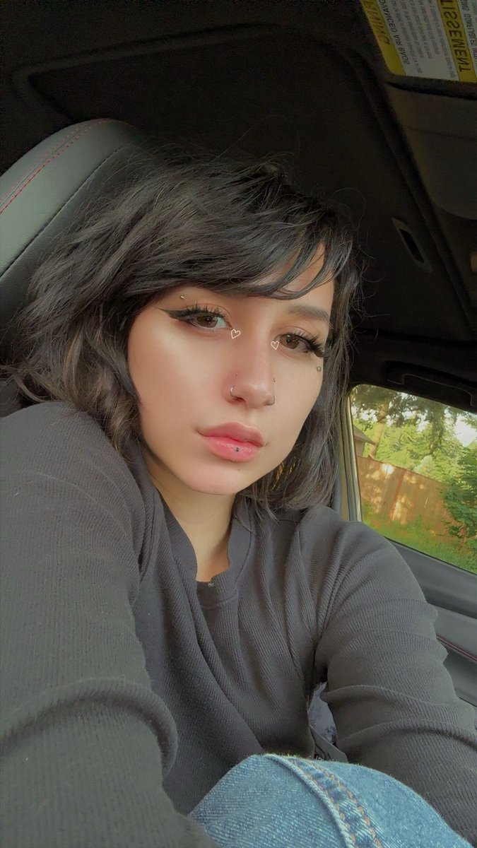 victimizir's tweet photo. ❥ LF new moots and friends
✰ 26
✰ Skye/Jett main; Teemo/Shen main
✰ league, valorant, rivals, ow
✰ sarcastic and adhd haver 
✰ 22 tattoos (usually anime/cybersigil)
✰ mexican & german
✰ tokyo ghoul, bleach, jjk, solo leveling

#promotwt #valtwt #league #valorant
#anitwt #leaguetwt #moots #RIVALSTWT 

↺ + ♡︎ to be friends forever >:3