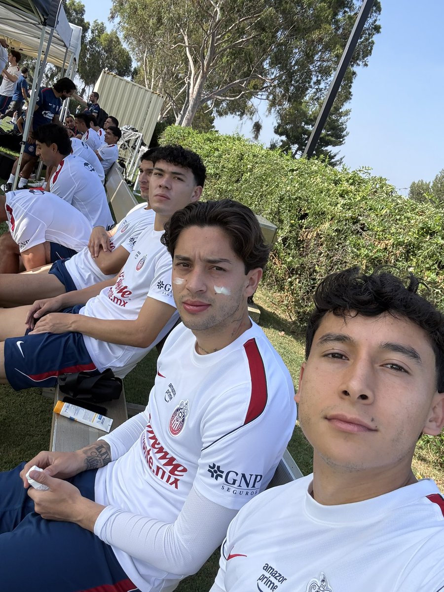 Chivas's tweet photo. Buenos y soleados días ☀️ https://t.co/lM7lyOq3PH