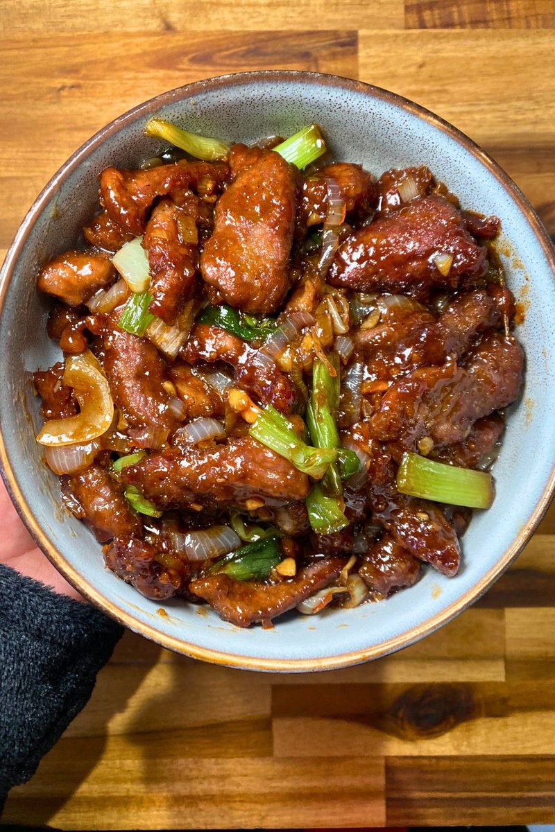 bossbabejass's tweet photo. Mongolian Beef 😍 https://t.co/Mez1ySHBo3