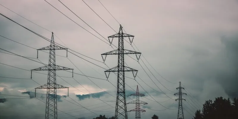 MonDiari's tweet photo. ⚡ Tornar a posar en marxa la xarxa després de la gran apagada va costar 38,7 milions, que pagaran els consumidors

https://t.co/mw50p1YJU3 https://t.co/TYSYpZMX7P