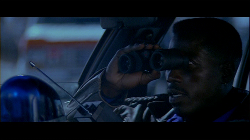 blsummers84's tweet photo. BINOCULARS IN MOVIES:

Wesley Snipes in... PASSENGER 57! (1992)
Three different takes in one scene!

#BinocularsInMovies
#WesleySnipes #Passenger57 #AlwaysBetOnBlack 
#PhysicalMedia #Cinema https://t.co/EZXQLiJifZ