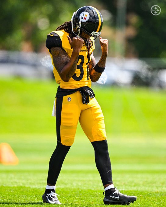 Blitz_Burgh's tweet photo. Rayshawn wearing No. 31. #Steelers #NFL https://t.co/9SkbvVXdcz