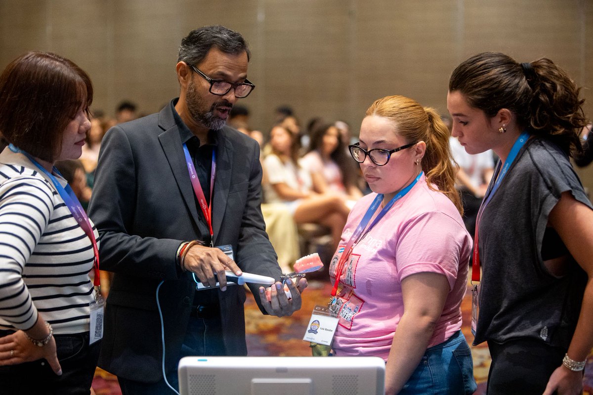 AlignTechInc's tweet photo. What an inspiring week at @operationsmile's International Student Leadership Conference (ISLC) in Bangkok! 🌏👏

Align Technology was proud to sponsor the conference for the sixth year, supporting nearly 280 student leaders from 37 countries. https://t.co/u3sUoVaK5t