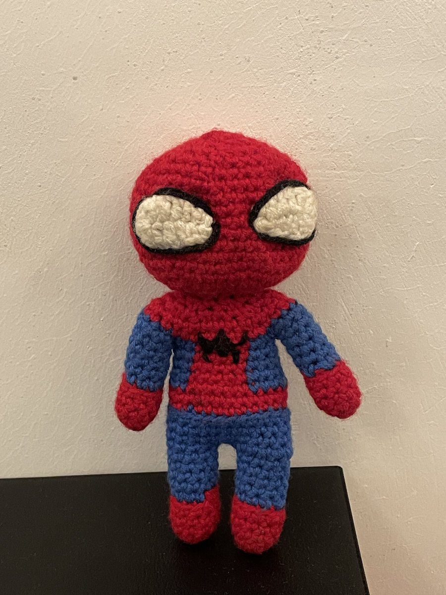 t3un4mi's tweet photo. made this spider man amigurumi 🕸️ https://t.co/Zxhvlj30Mx