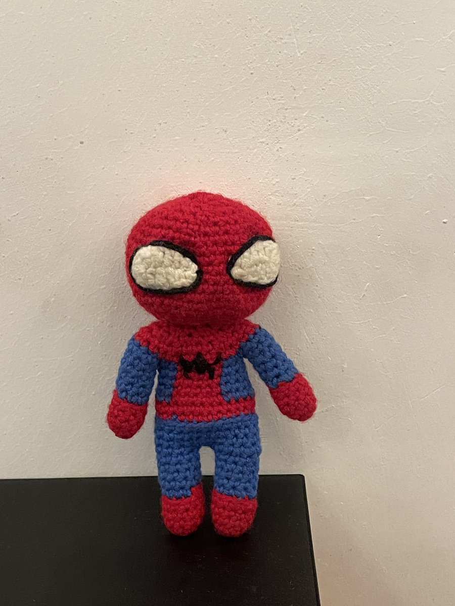 t3un4mi's tweet photo. made this spider man amigurumi 🕸️ https://t.co/Zxhvlj30Mx
