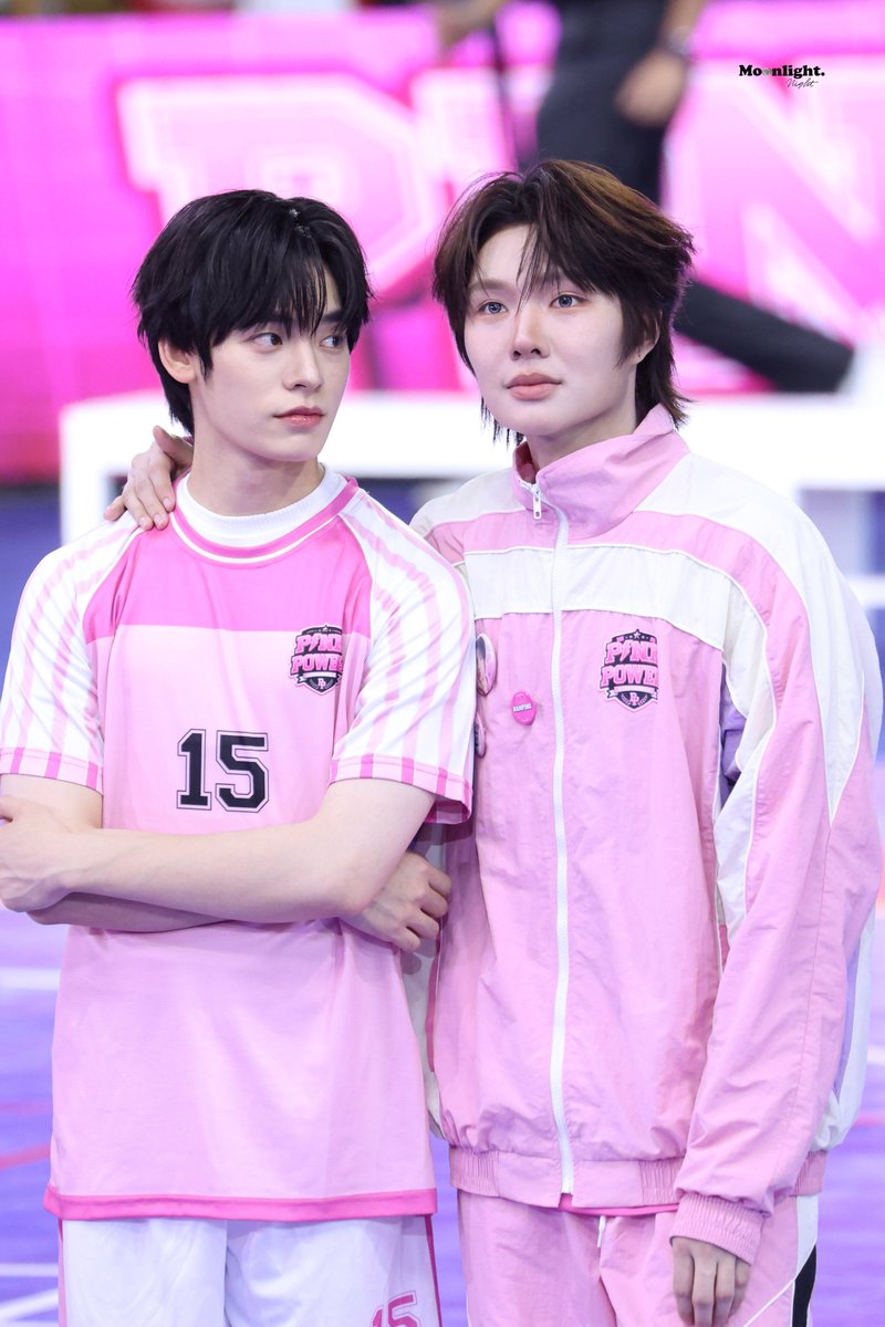 mmoonlightnight's tweet photo. ลูกชายใคร ทำไมถูกใจจริง ๆ ส่งสายตาให้กัน ปิ๊ง ปิ๊ง ปิ๊งง 🥰💖

KNP OHAE FULL POWER
#เก่งน้ำปิงซู่ซ่าโอ๋เอ๋สู้สู้
#nampingster #Porsuppakarn https://t.co/g851Vm9WHe