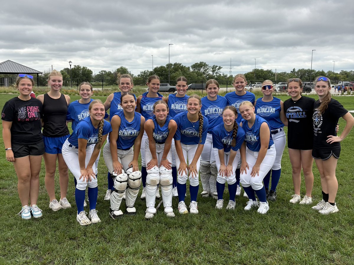 NEGold2011s's tweet photo. ⭐️Freshman State!⭐️
Congratulations to our players that competed over the weekend with their schools! Lots of great moments in the circle and offensively! 
Great start, let’s see what else is in store for our girls!💪🏼
@KendyllStine3 @HalleRech @julianseverson7 @Loganurban1409 https://t.co/uqYK0lhPa2