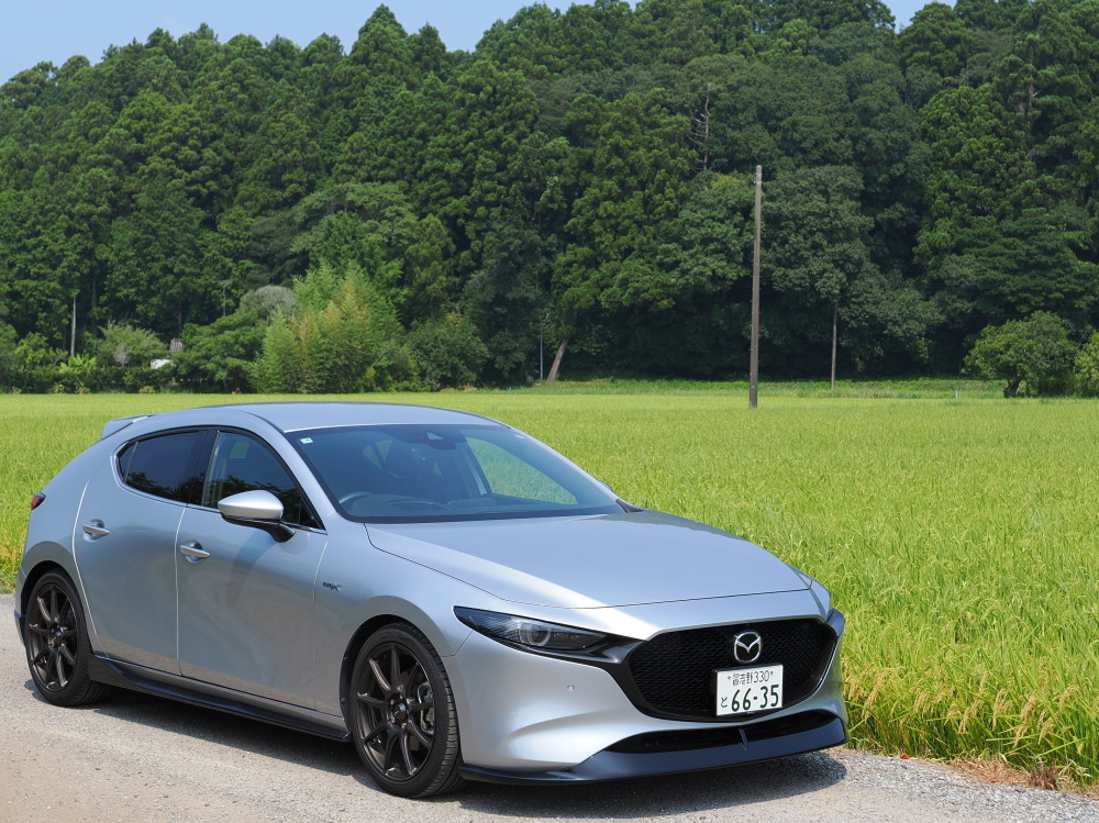u_6635's tweet photo. すっかり夏ですわ
 #MAZDA3day https://t.co/KyfAYZOU0Q