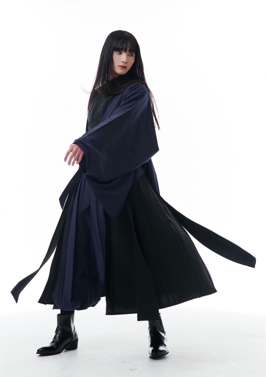 misamaru_kimono's tweet photo. 【お知らせ】
8月7日(金)21時より、男女兼用の「飾り裳スカート」の発売開始！
十二単から着想を得た腰マントスタイルが登場！
https://t.co/bIDCHg2eZW https://t.co/S3QtZBbCho