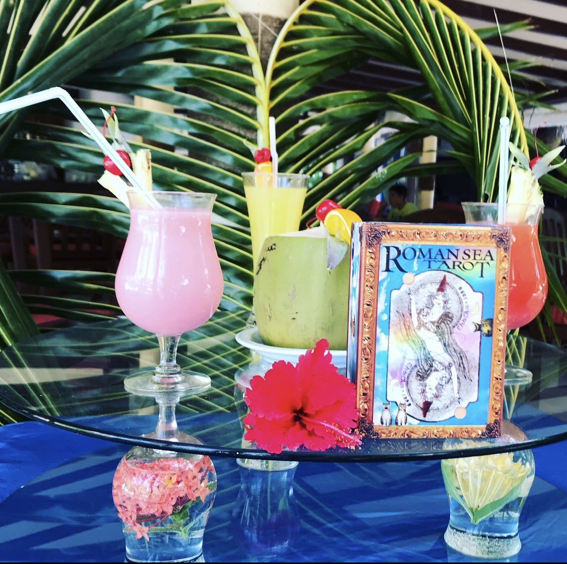 Romanseatarot's tweet photo. 8月4（火）午後1時〜８時
高円寺ギャラリーharu
ROMANSEA TAROT&amp;夢分析
出店致します。
夢を分析するとき、
何を見たか、より
どう感じたかを見ます。
どう感じるかは人それぞれ。
感じ方にその方の個性が現れます。事象より心象が動きを決めます。夢分析はご自分の心象を客観的に見ることができます。 https://t.co/sR56SjCXpO