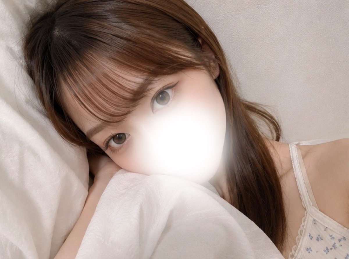 wjymh's tweet photo. 「アカウントどっちですか？」って聞いていただくことが多いのでご報告です🫧

色々あってアカウントが2つあります🤍

どっちがメインとか定まってないのでどちらも更新していこうと思ってます💕

それぞれ違う写真や投稿を載せているので、2つともフォローして見てもらえたらとっても嬉しいです✨ https://t.co/DZCBA9ra29