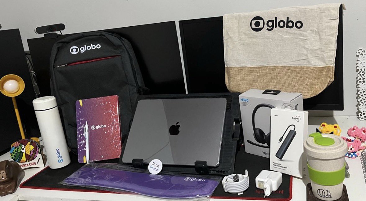 earwthe's tweet photo. to apaixonado por esse kit de on board dos ESTAGIÁRIOS da globo https://t.co/HG846uVm7q