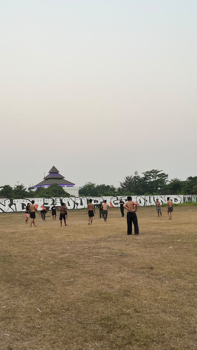 BCSOSCAR_1976's tweet photo. maturnuwun mas-maskuhh  @Ambarketawang76 
PSS TILL WE DIE ! https://t.co/7M21sJ5boj