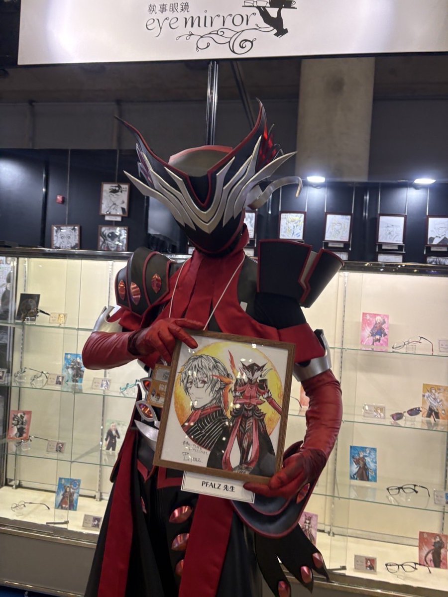 itsuki_0_gami's tweet photo. フェスでも少し聞かれたのですが、今のサリエリの衣装は各部の損傷や経年劣化でもう限界なのは間違いないようです。
昨年のFGOフェスで最高のサプライズを頂いた事を思い出としてここで衣装を解体することにしようと思います。
本当に楽しい思い出ばかりの衣装でした！ https://t.co/J9HTt81Nuw