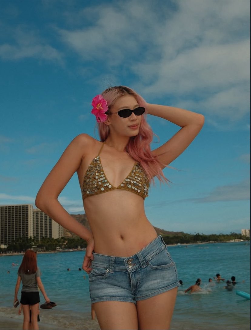 nekkeoshi's tweet photo. Pretty pink hair 🌸  #StaceyInHawaii

Watch Surfin Boy MV 
https://t.co/YrxR4Ia2mR

Velvet Summer Out Now
#SurfingThruTheVelvetSummer

#레드벨벳 #Redvelvet https://t.co/UENlcfz0Zq