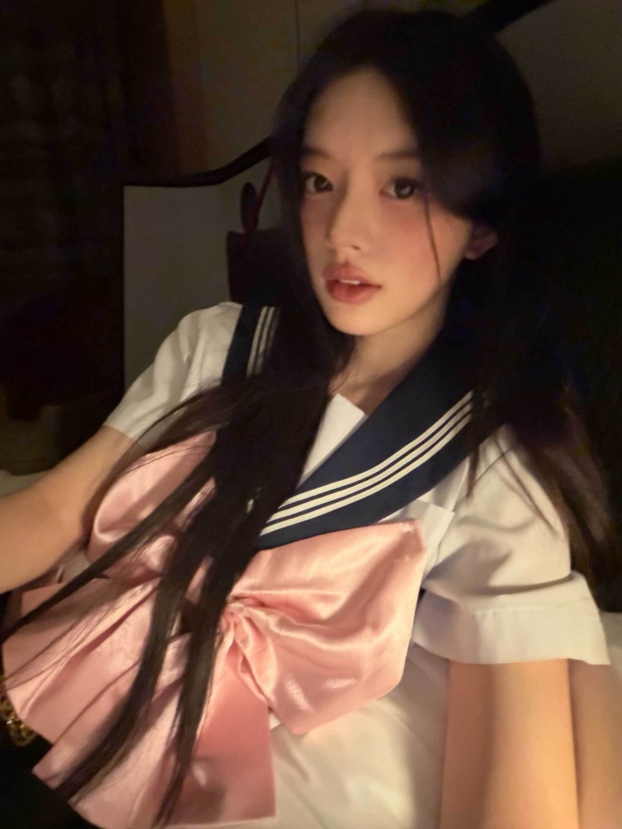MinjuWeverse's tweet photo. 🐰📸 | 260803 https://t.co/LoDkxTM6Na