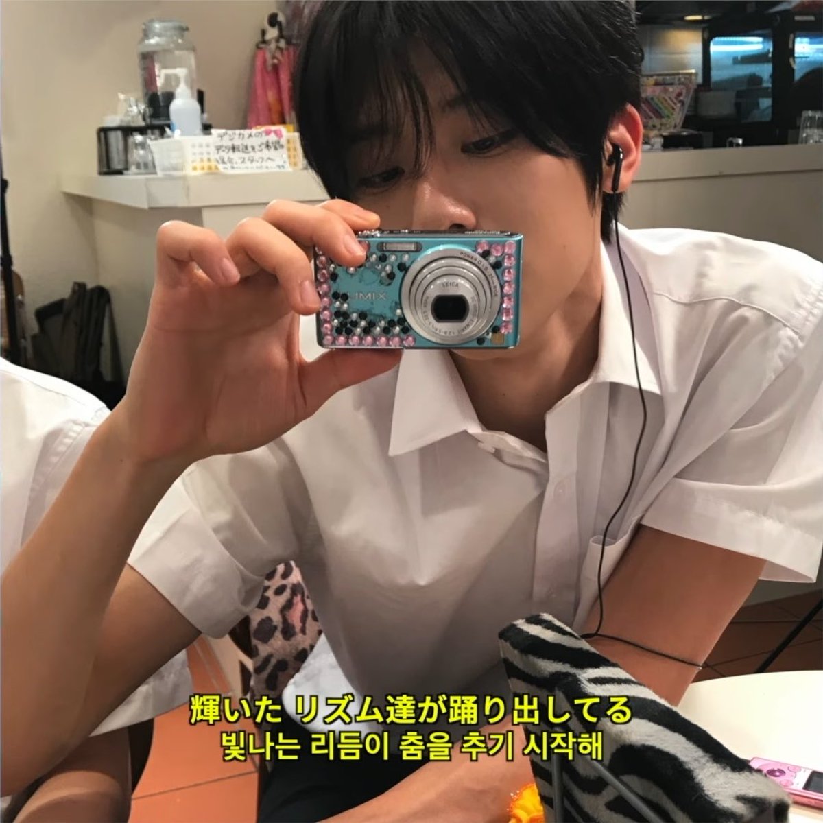 onlyredglasses's tweet photo. 이거 유우시온 서로 찍어준건가봐...... https://t.co/Fz3J4C23B8