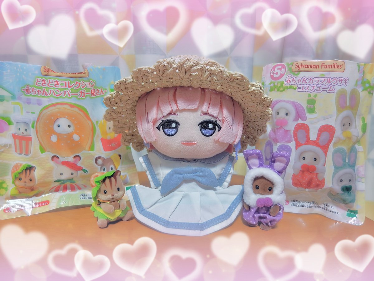 aky_megane's tweet photo. シルバニア展も行ってきた🐰
かわいすぎて赤ちゃんハンバーガーのやつ買っちゃったのと、くじでウサギの赤ちゃんもらった😂
#初星学園ぬいぬい部 https://t.co/DrZAbpfVDk