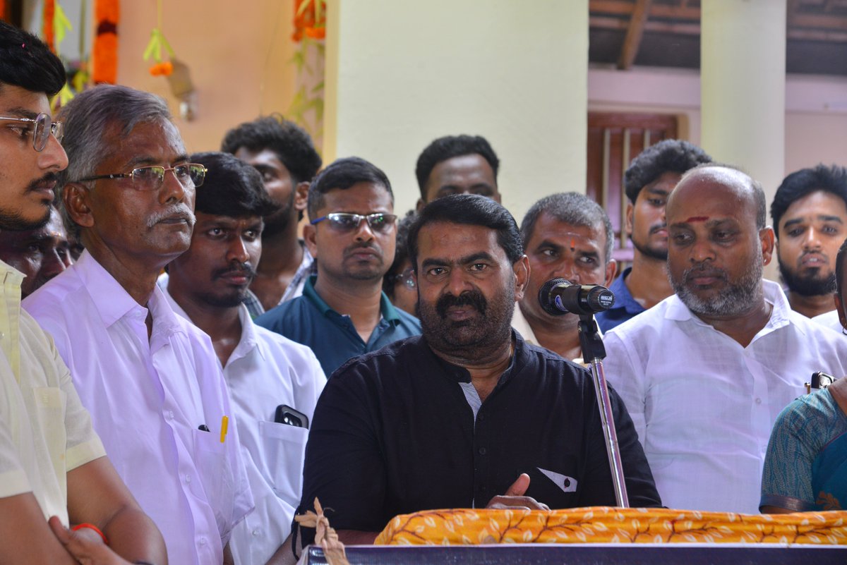 Seeman4TN's tweet photo. ஈரோடு மாவட்டம் அறச்சலூரில் இன்று ஆடி 18ஆம் நாள் (03-08-2026) நடைபெற்ற வீரப்பெரும்பாட்டன் வல்வில் ஓரி அவர்களின் வீரப்புகழ் போற்றும் நிகழ்வில் நாம் தமிழர் கட்சி சார்பாக பங்கேற்று மலர் வணக்கம் செலுத்தி புகழ்வணக்க உரையாற்றினேன்.

https://t.co/axYzLPVgZB https://t.co/hnxgBhvwbK