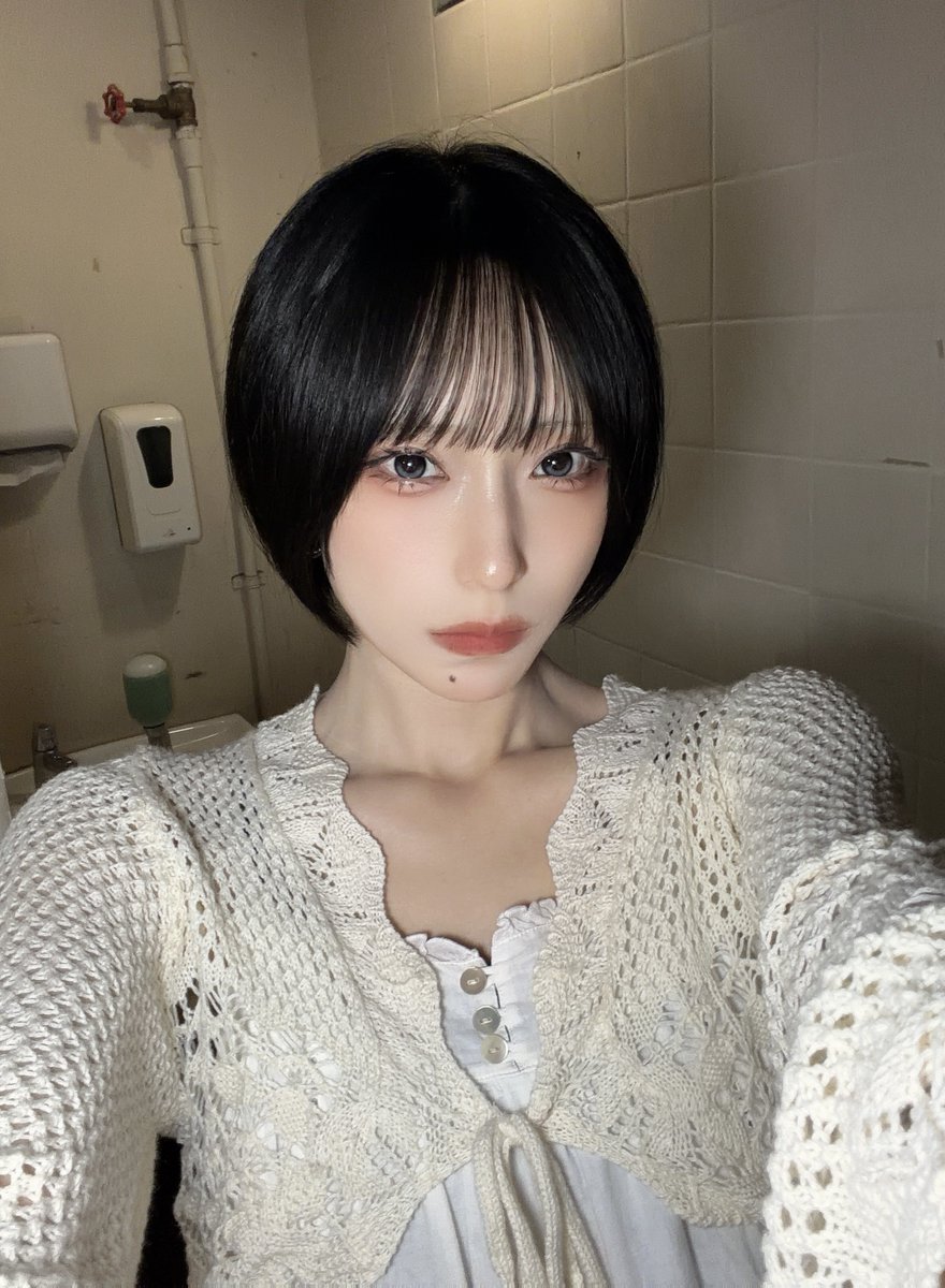 m04rinls tweet picture