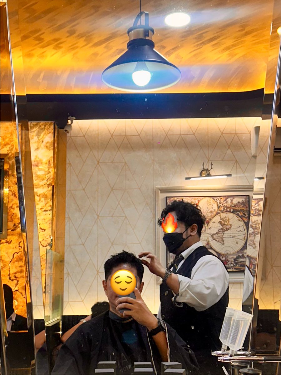 adrmptra's tweet photo. #LifeAfterBreakUp #WithYourBoss 🤣

1. buang sial, get a proper haircut 

2. workout, mentally and physically

3. chill, go out and have fun! https://t.co/vPHEWjdgXR