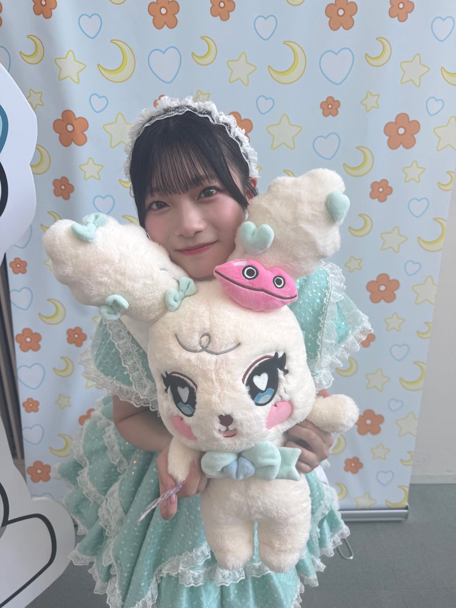 SG6_HINATA_avex's tweet photo. かわいいかわいいギャルうさぎに吸い込まれて写真撮ってきました🐰♡

 #TIF2026  #ギャルうさぎ https://t.co/ANB0ckJEh1