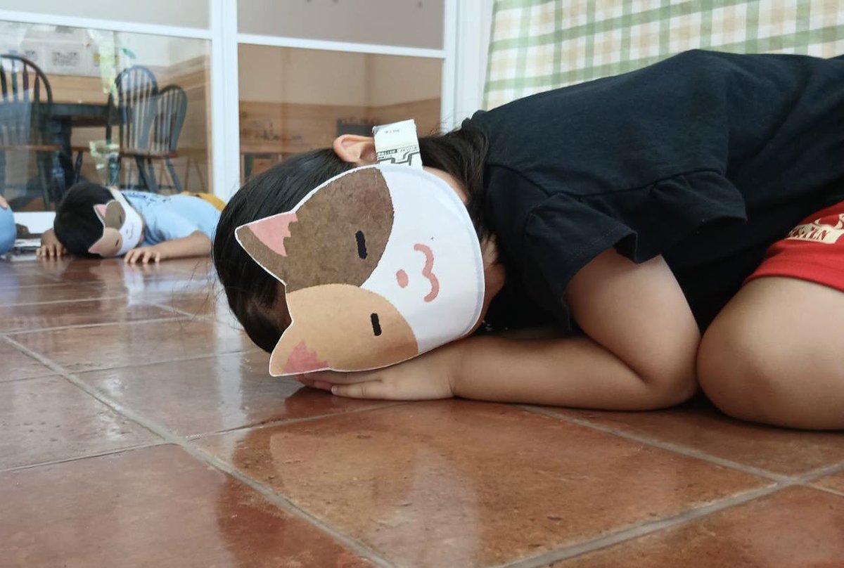 Carinetsukok's tweet photo. 夏休みの
幼稚園児のリトミック

小さい頃にやっていた事が
記憶に刻まれていて

あの時は
やらなかったけれど
今は上手に出来ることもある

子ども同士の
譲りあいなど

コミュニケーション能力も
成長していて嬉しい♪ https://t.co/3CisZwCBdc
