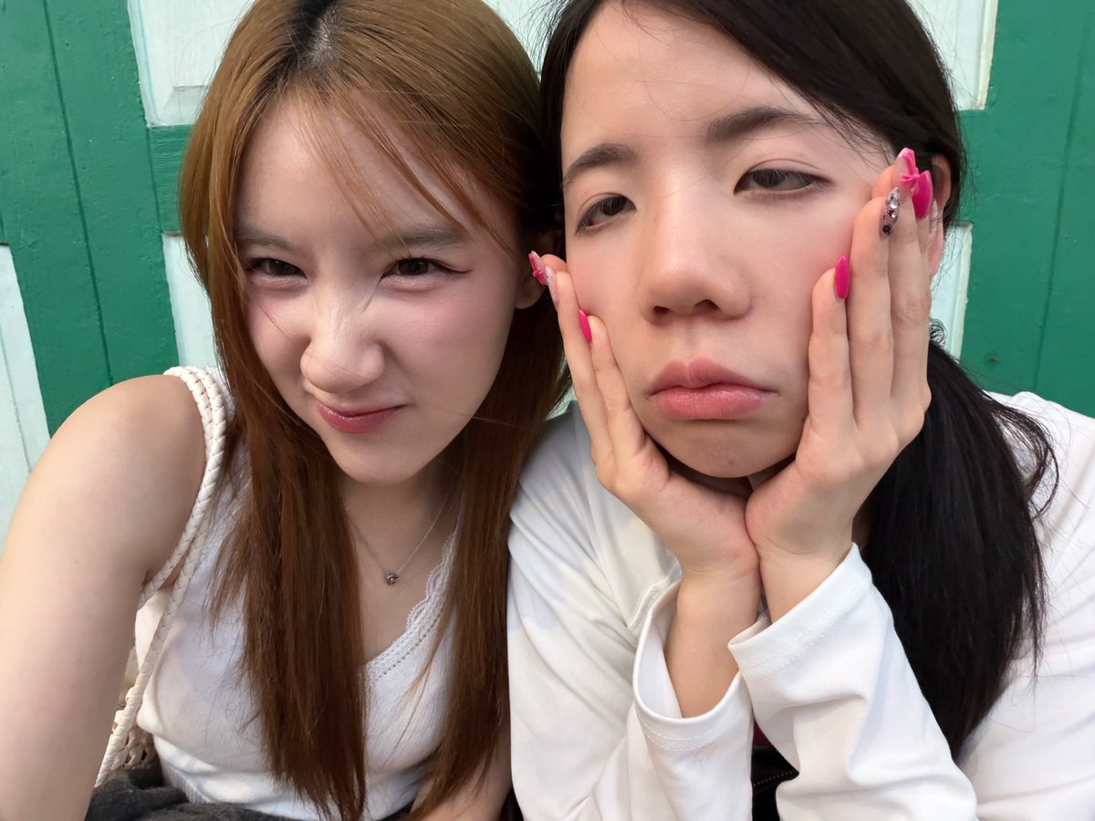 chamcham101048's tweet photo. อย่าให้อยุ่ด้วยกัน555525251
#champookodcha
 #famebnk48 https://t.co/hI2B8d3a3p