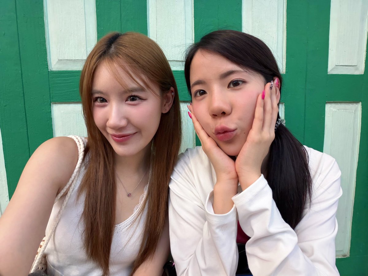 chamcham101048's tweet photo. อย่าให้อยุ่ด้วยกัน555525251
#champookodcha
 #famebnk48 https://t.co/hI2B8d3a3p