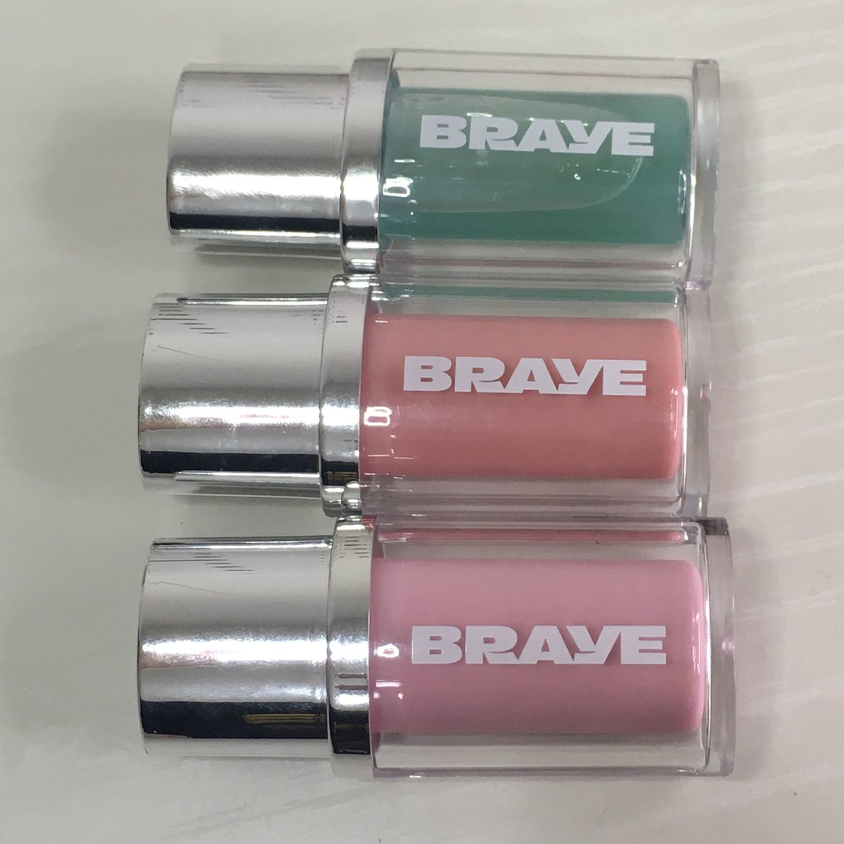 auxzuu's tweet photo. #PR #BRAYE
ボリュームプランピングティント💌
ボリュームプランパー マックス💌
フルーツみたいなカラーと、ひんやり気持ちいいプランピング効果を同時に叶えてくれる夏にぴったりなティント🍑🧊*メイクアップ効果による
ジューシーな質感が可愛すぎる😻
#ティント #プランパー #夏メイク #イエベ https://t.co/amfv6Rj8eS