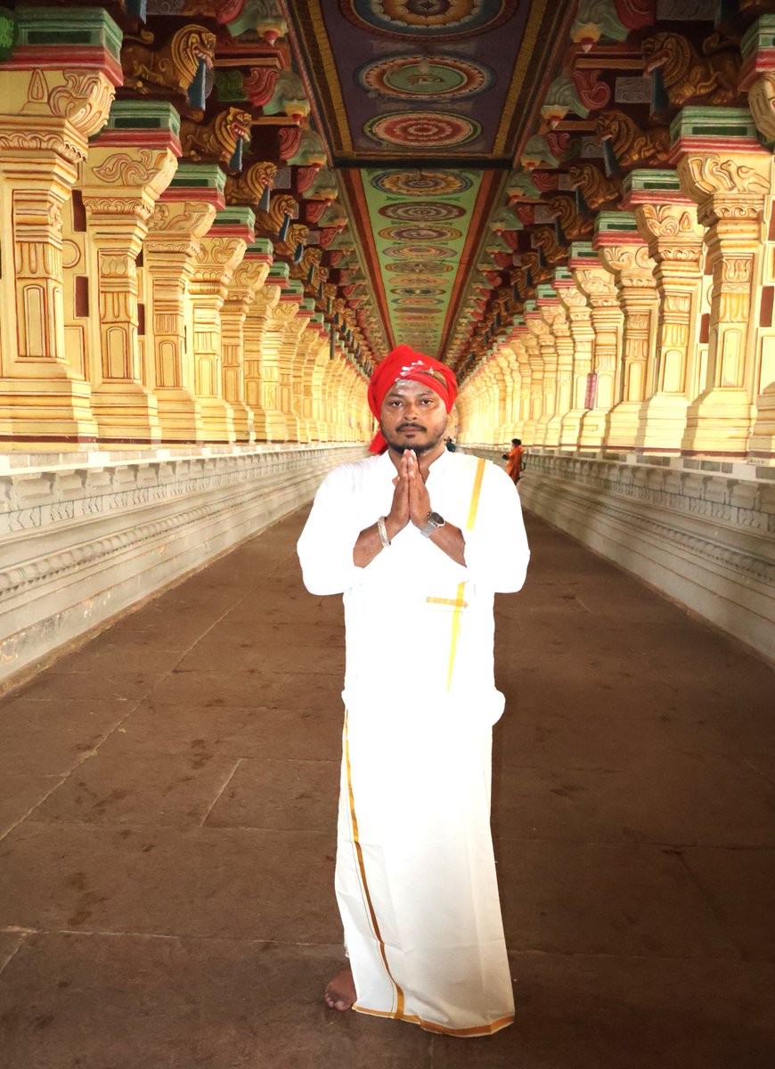 22084aashish's tweet photo. Jai Shree Rameshwar Ji Maharaj 🙏🚩
Har Har Mahadev 🚩
#firstmondayofsawan🕉️🔱💫
#sawan
#rameshwaramtemple🙏🏻🔱🌺📿☘️🚩🕉️
#jyotirlinga
#arulmiguramanathaswamitemple https://t.co/nkPsjX9Cbj
